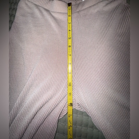 21 Saints wide leg ribbed Pants. Flowy and cozy. Creamy-pink tinge Size L. NWOT - Picture 7 of 12